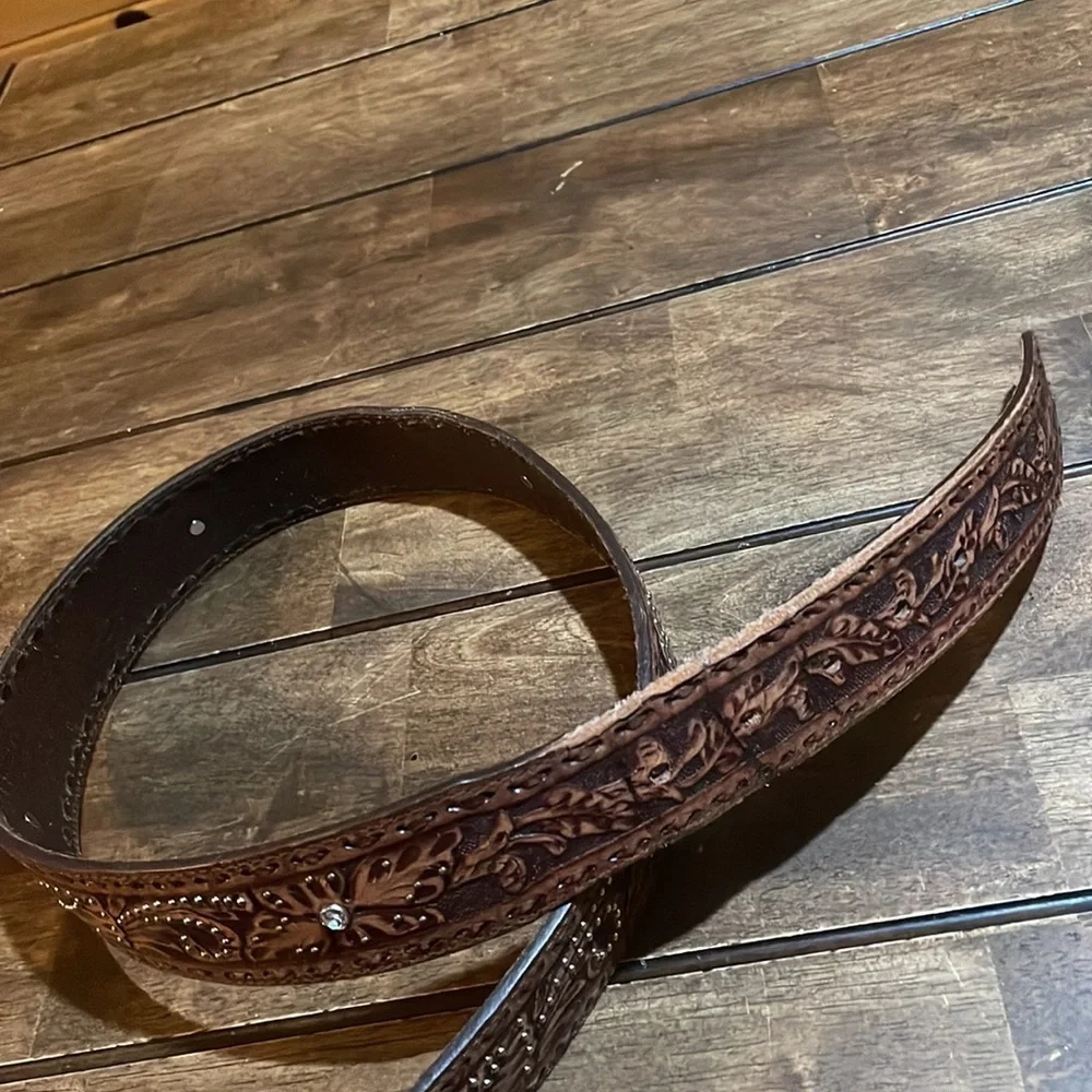 Women’s Tony Lama leather belt size‎ 42